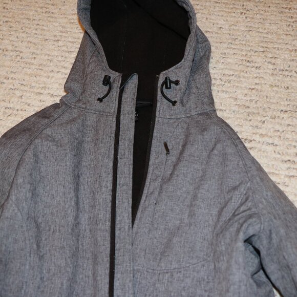 KIRKLAND RAIN COAT - Picture 2 of 4